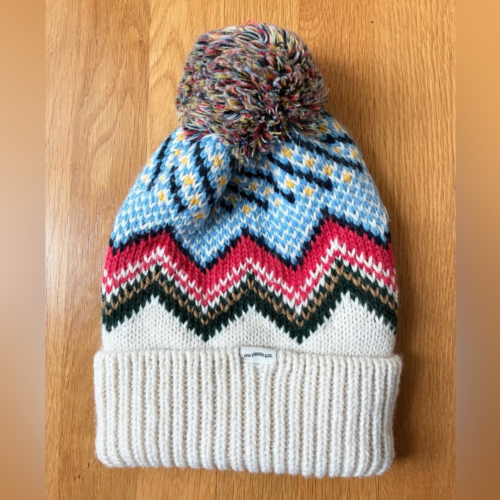 Levi Strauss & Co. Unisex Knit Beanie with Pom Pom Multicolor
